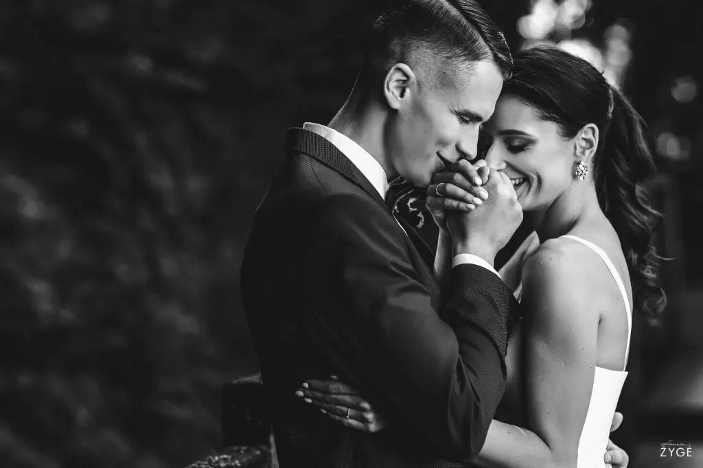 E P 8 copy Wedding photographer Laura Žygė