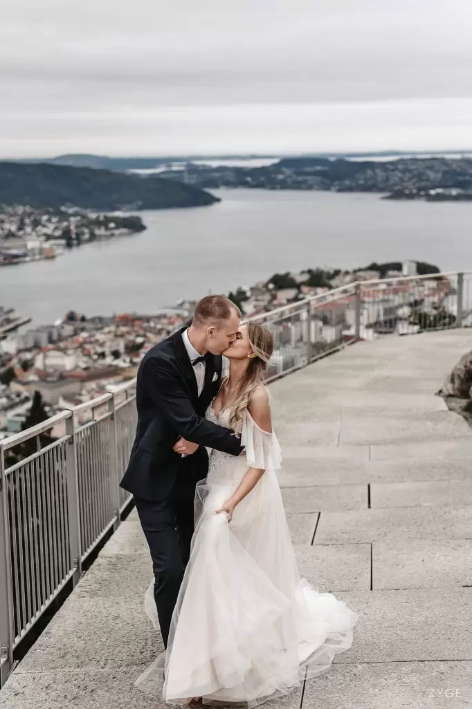 Elopement Photography in Europe – A Comprehensive Guide to Wedding Photography in Europe 5 Wedding photographer Laura Žygė elopement-wedding-photography