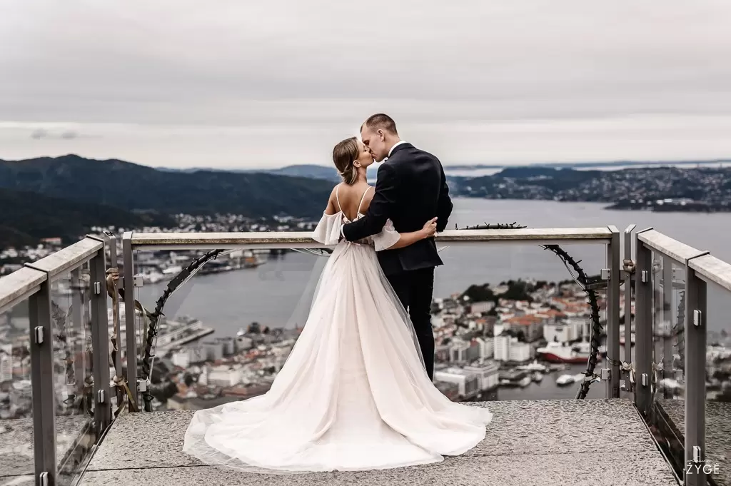 dovile arnas norway bergen vestuviu fotografe laura zyge photography 19 Wedding photographer Laura Žygė