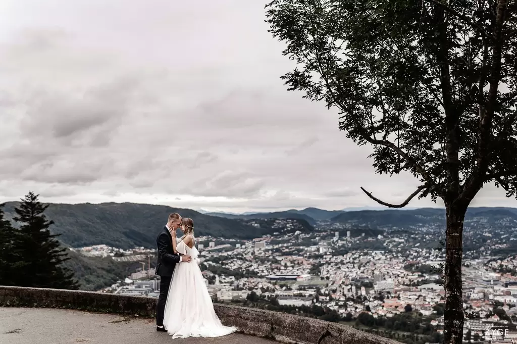 dovile arnas norway bergen vestuviu fotografe laura zyge photography 27 Wedding photographer Laura Žygė