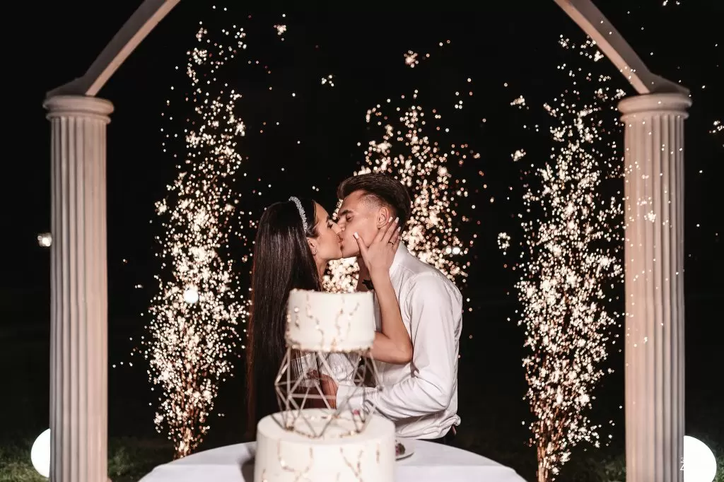 AE anonsas 15 Wedding photographer Laura Žygė